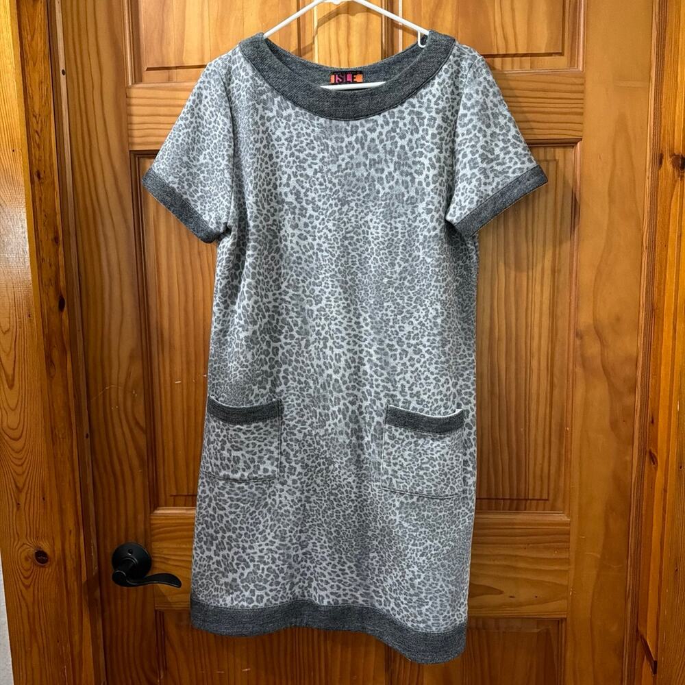 Women's Gray Leopard Print Short Sleeve Knee-Length Dress Size L